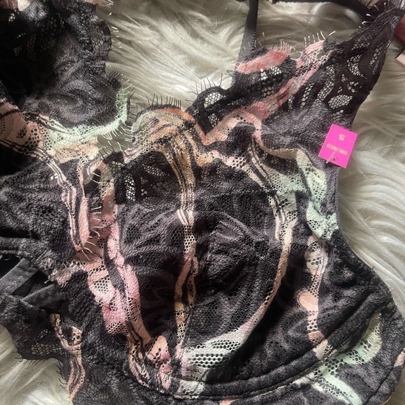 Victoria secret pink bundle 3 bras /bralette - Picture 5 of 7